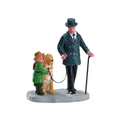 Lemax One Last Hug 62447 – Figurina Natalizia in Resina Caddington